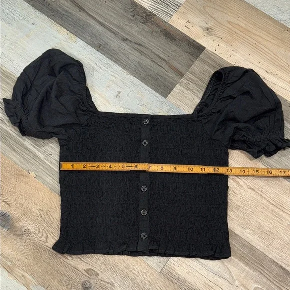 Aerie washed Black Smocked Puff Sleeve Blouse - Picture 4 of 5